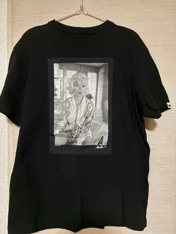 마릴린 먼로 블랙 T셔츠
