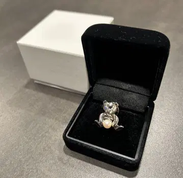 곰 모양 실버 브로치 펄 장식