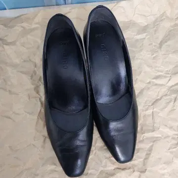 GIRO 블랙 하이힐 스틸레토