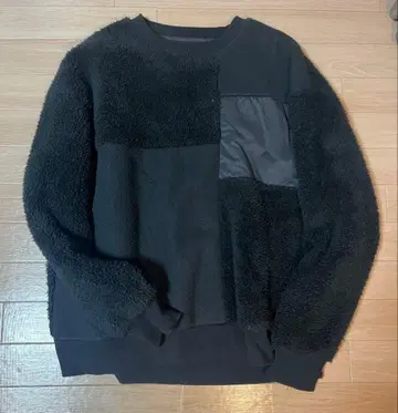 블랙 패치워크 맨투맨