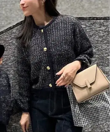 KOBE LETTUCE 노카라 라메 니트 자켓