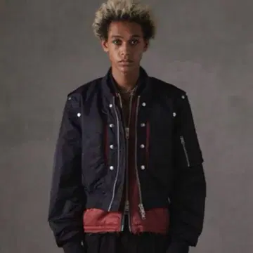 재판매 없음 [GRANCY] 볼륨 레이어드 디자인 MA-1 L 사이즈