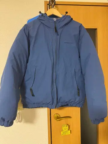 thisisneverthat 후드 부착 다운 자켓 파랑