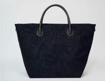 A Vacation Vast 페이즐리 네이비 토트백