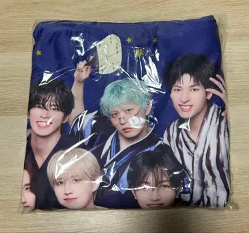 JO1 후드 부착 타월 축제