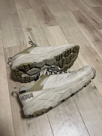 호카 오네오네 고어텍스 베이지