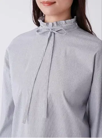 Mila Owen*2way 스탠드 카라 리본 포함 블라우스