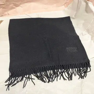 [ GIANFRANCO FERRE ] 대형 스톨 / 머플러 / 블랙
