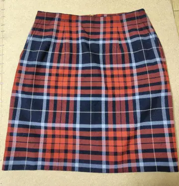 유나이티드 애로우즈 체크 무늬 타이트 스커트