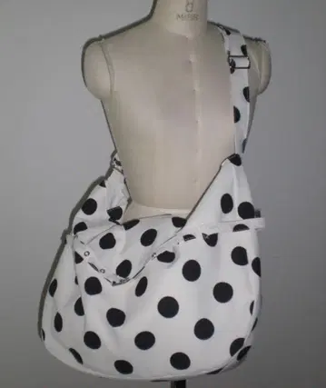 DTYYPE 도트 숄더백