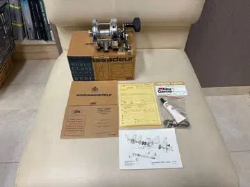 Abu Garcia Ambassadeur 8000C J-Speed 베이트