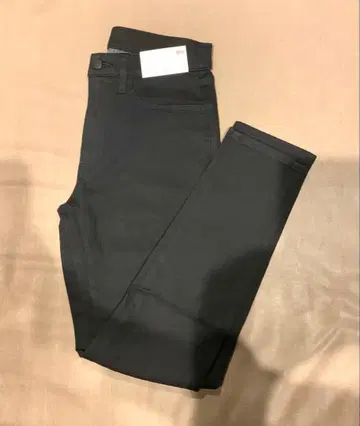 유니클로 EZY 청바지 남성용 블랙 S