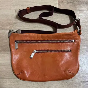 aniary 아니아리 가죽 숄더백 브라운