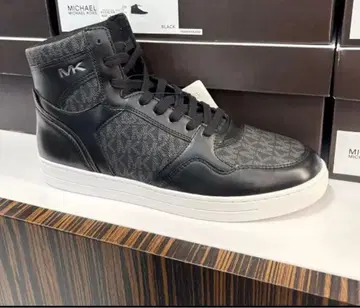 Michael Kors 블랙 하이컷 스니커즈