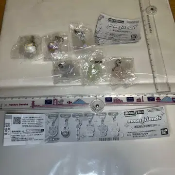 반다이의 가챠로 moon friends 전 6개 컴프 세트입니다.