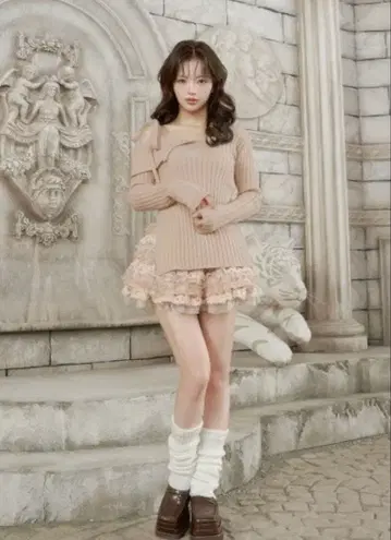 Darich 랜덤 프릴 니트 셋업 BEG 택 포함 미사용 새상품