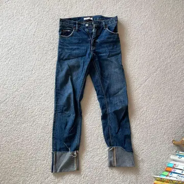 MOUSSY 스트레이트 데님 25 사이즈 다크 블루