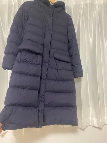새상품급 유니클로+J 울트라 라이트 다운 롱 코트 네이비 S