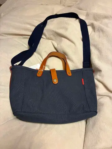 네이비 캔버스 숄더백