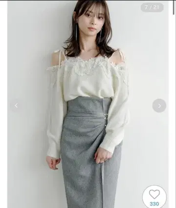 레이스 트리밍 오프숄더 풀오버 스나이델