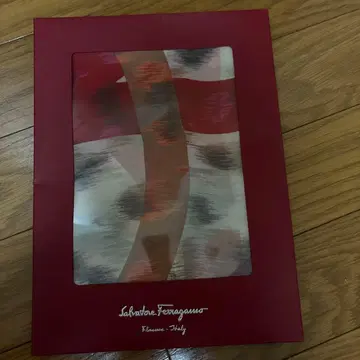 Salvatore Ferragamo 실크 스카프