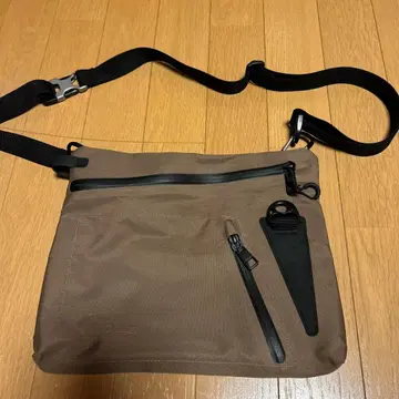 아소부 브라운 나일론 사코슈