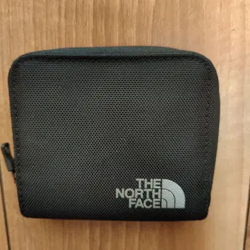 THE NORTH FACE 코인 케이스 NM82340 셔틀 레트