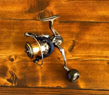 스피닝 릴 5000번 쇼어지깅 농어 서핑 파워 핸들