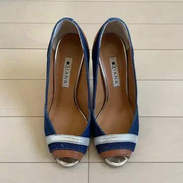 다이애나 오픈토 펌프스 22cm