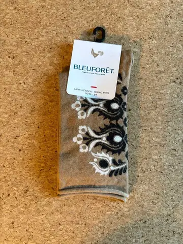 BLEUFORET 베이지 울 혼방 삭스