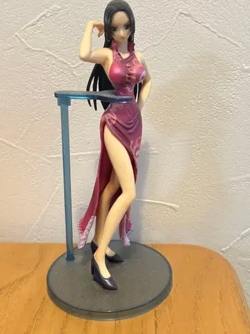 원피스 핸콕 피규어