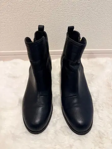 오리엔탈 트래픽 & 어스 지퍼 부츠 블랙