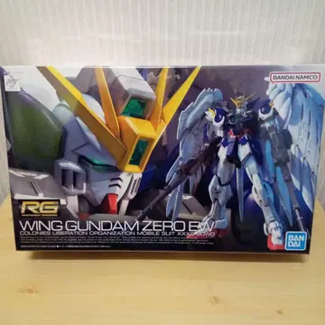 리얼 그레이드 1/144 스케일 모델 윙건담 제로 EW