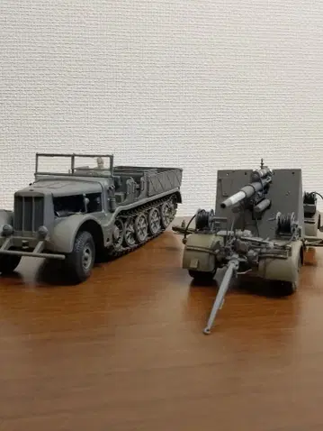 타미야 1/35 18톤 하프트랙 88mm 대공포 완성품