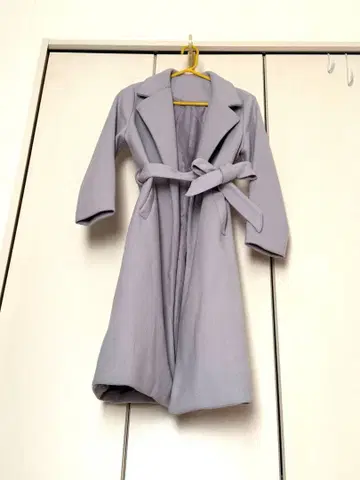 연보라 벨트 롱 코트