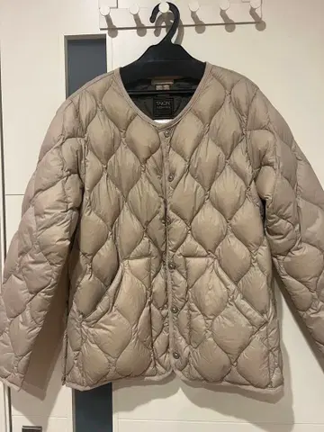 즉시 구매 대환영 TAION 크루넥 다운 자켓 - 소프트 쉘