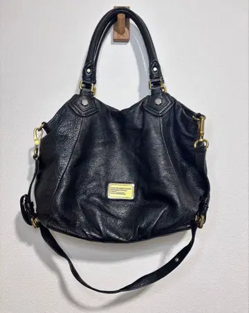 [ MARC BY MARC JACOBS ] 블랙 가죽 백