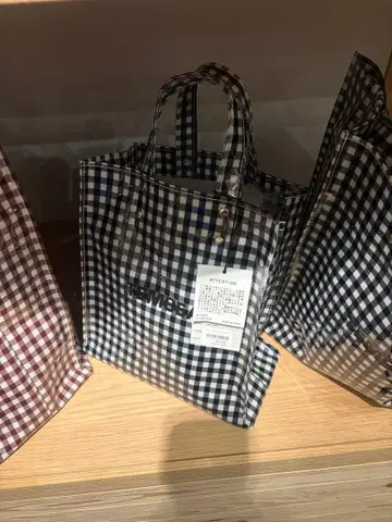 체크 무늬 토트백 (투명 PVC) 작은 사이즈