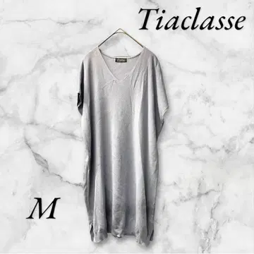 티어클라세 무릎 기장 원피스 V넥 체형 커버 스트레치 소재 오피스