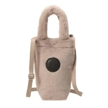 스타벅스 홀리데이 2025 보틀 숄더백 퍼 베이지