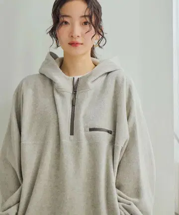 니코앤드 niko and 소프트 플리스 절개 ZIP 후드티 베이지 새상품