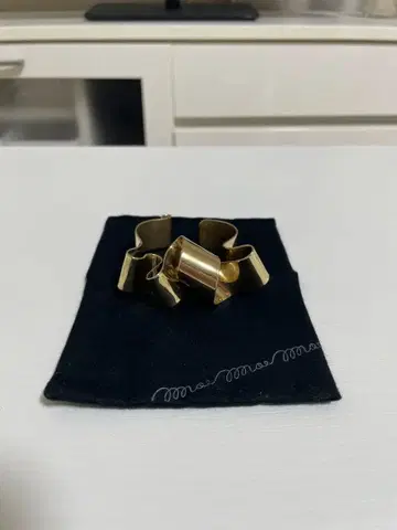 작가 moe 1점 놋쇠 뱅글