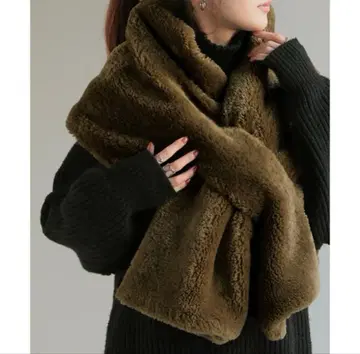 HUG.U 하그유 / 카키 인조 모피 머플러 스톨 경량 롱