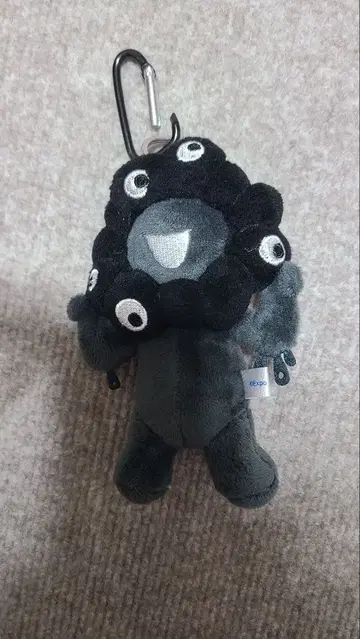 블랙 미야쿠미야쿠 서기