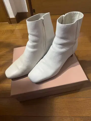 ROPE 가죽 숏부츠