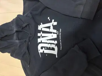 코다 쿠미 2018 DNA 후드티