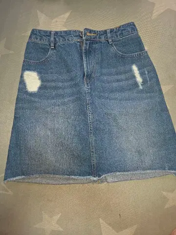 데미지 가공 인디고 블루 데님 스커트