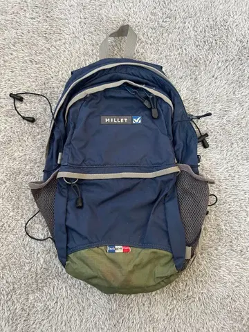MILLET 네이비 백팩