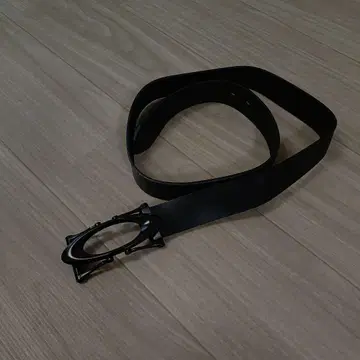 오클리 블랙 가죽 벨트
