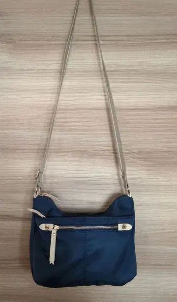 코토리푸 숄더백 네이비 나일론